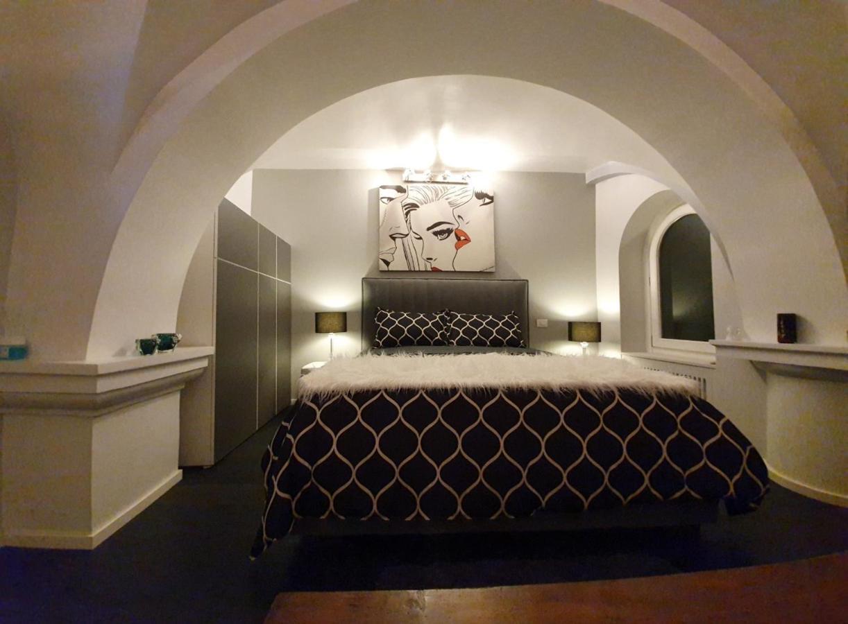 Apartmán Giulia'S Coliseum Řím Exteriér fotografie