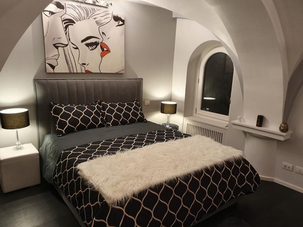 Apartmán Giulia'S Coliseum Řím Exteriér fotografie