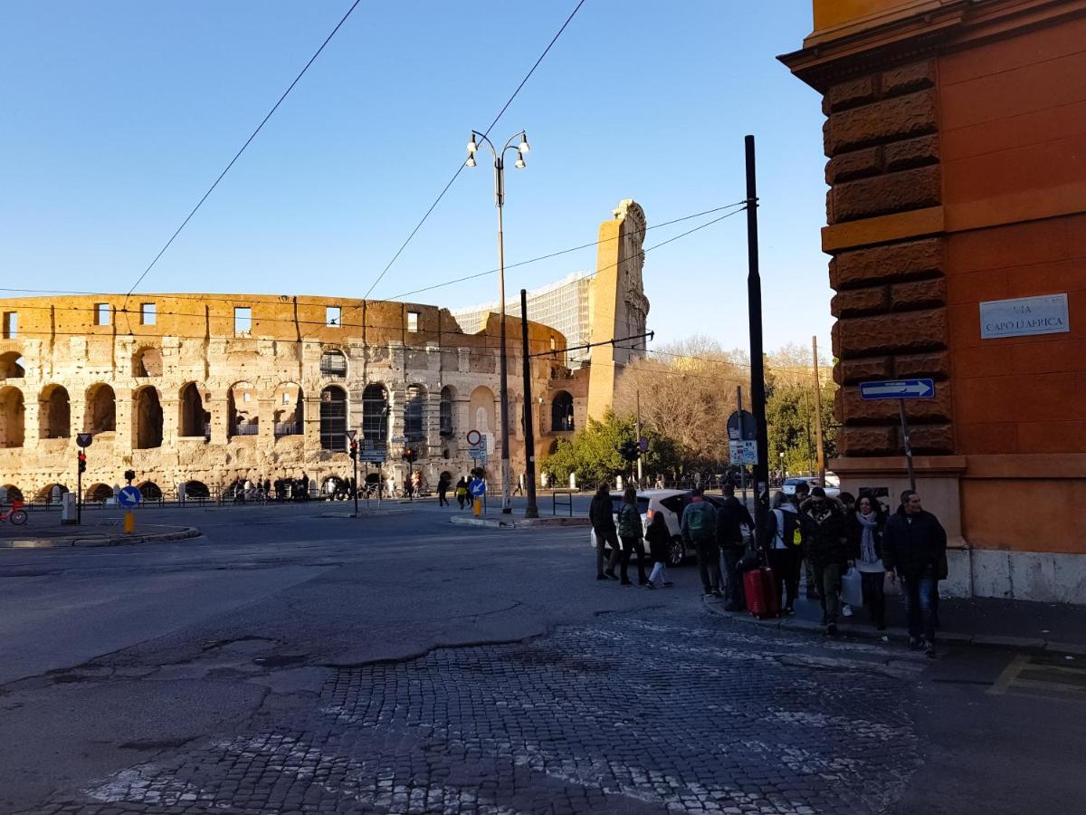 Apartmán Giulia'S Coliseum Řím Exteriér fotografie