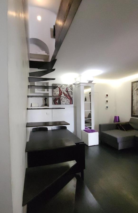 Apartmán Giulia'S Coliseum Řím Exteriér fotografie